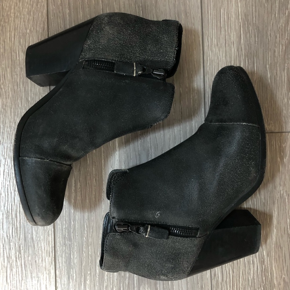 Rag & Bone Margot black leather ankle booties.